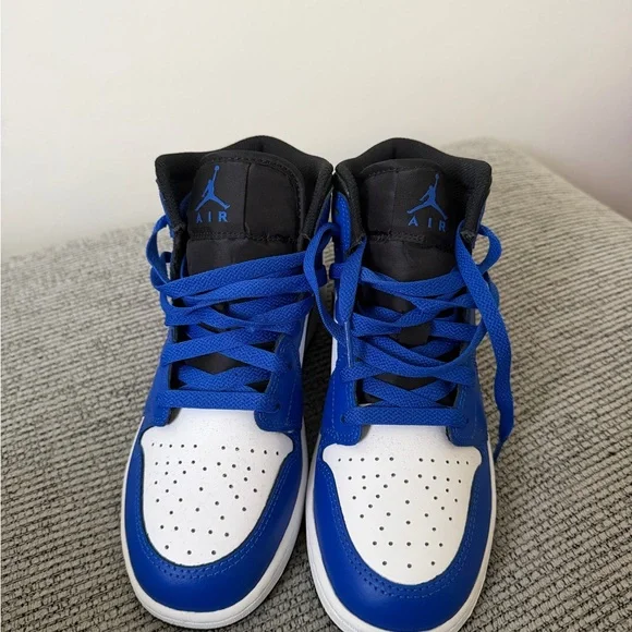 Air Jordan 1 Mid In Royal Blue (read description)